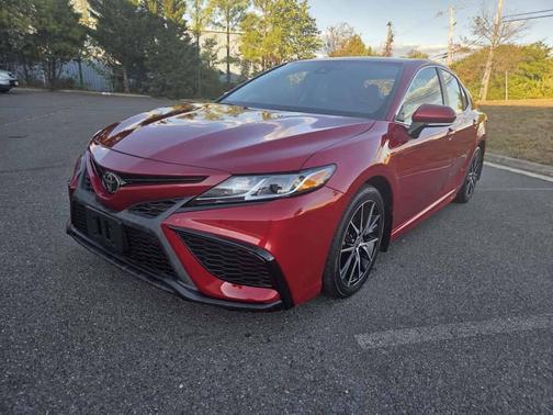 2022 Toyota Camry SE