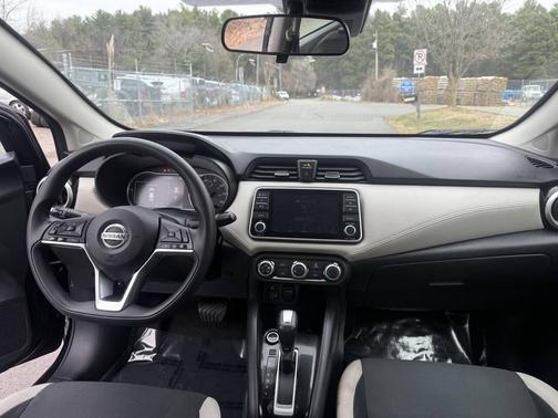 2020 Nissan Versa 1.6 SV