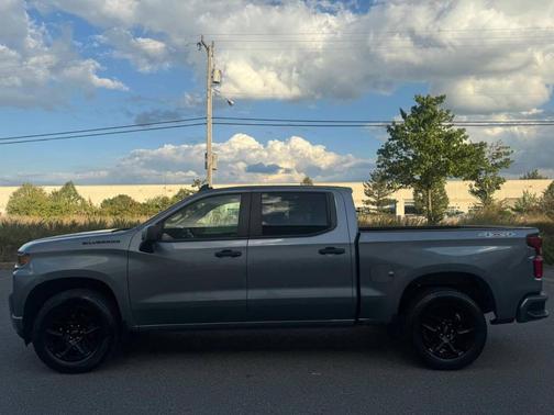 2022 Chevrolet Silverado 1500 Custom