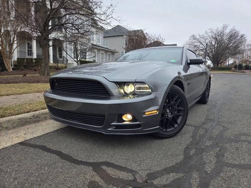 2013 Ford Mustang GT Premium