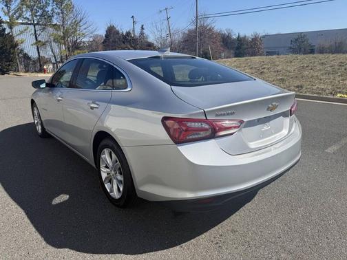 2022 Chevrolet Malibu FWD LT