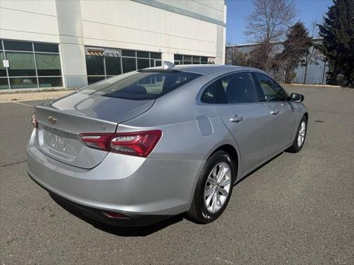 2022 Chevrolet Malibu FWD LT