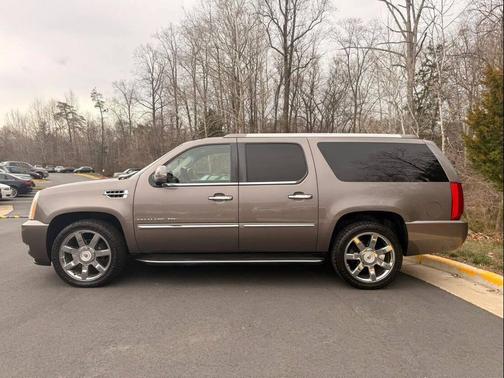 2014 Cadillac Escalade ESV Luxury