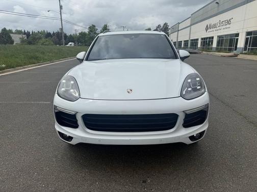 2016 Porsche Cayenne Cayenne