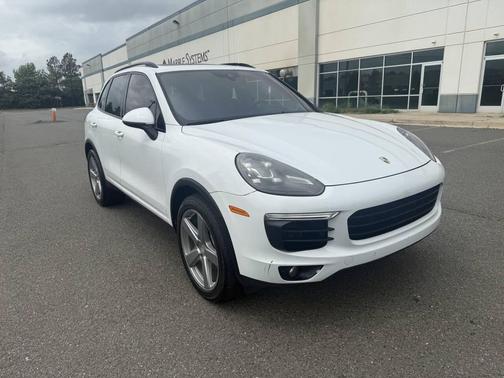 2016 Porsche Cayenne Cayenne