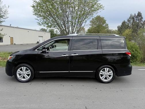 Black 2011 Nissan Quest SL
