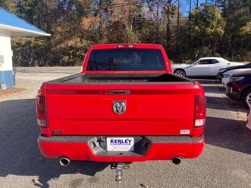 2012 RAM 1500 2WD Crew Cab 140.5'' Express