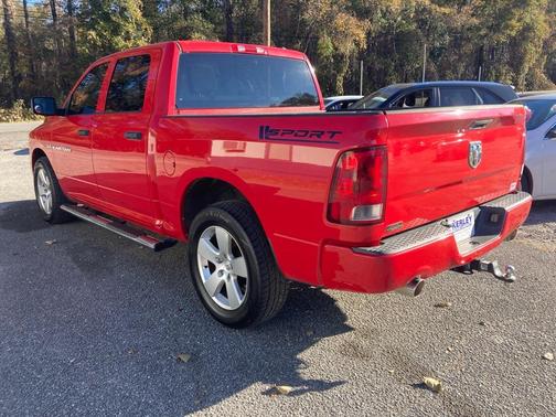 2012 RAM 1500 2WD Crew Cab 140.5'' Express