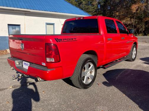 2012 RAM 1500 2WD Crew Cab 140.5'' Express