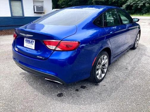 2015 Chrysler 200 S