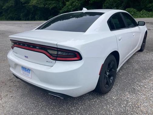WHITE 2016 Dodge Charger SXT