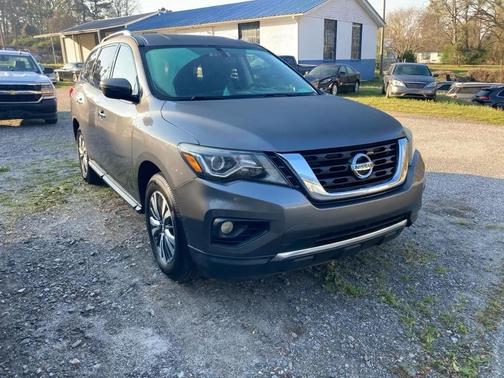 2019 Nissan Pathfinder FWD SV