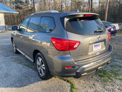 2019 Nissan Pathfinder FWD SV