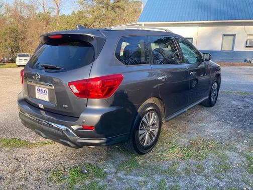 2019 Nissan Pathfinder FWD SV