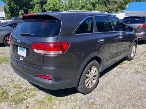 GRAY 2016 Kia Sorento LX