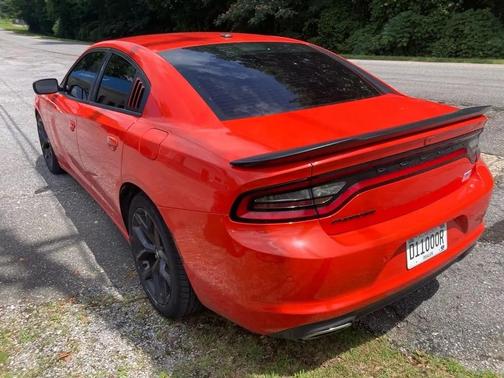 ORANGE 2020 Dodge Charger SXT