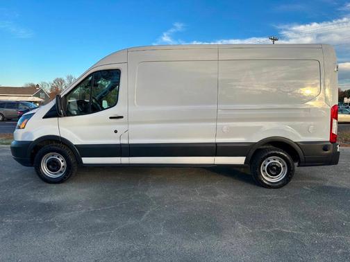 2018 Ford Transit-350 148 WB Medium Roof Cargo