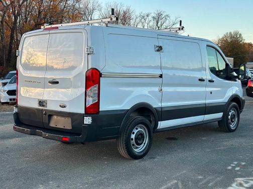 2018 Ford Transit-250 Base