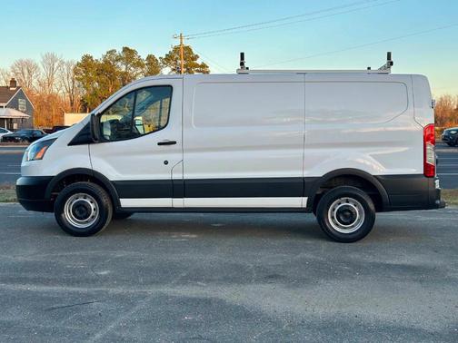 2018 Ford Transit-250 Base