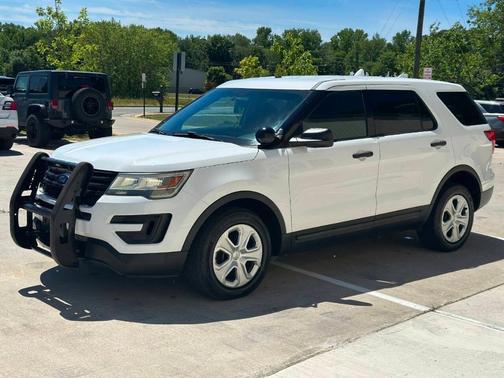 White 2017 Ford Utility Police Interceptor Base