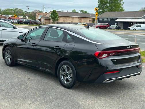 2022 Kia K5 LXS