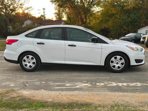 2016 Ford Focus S