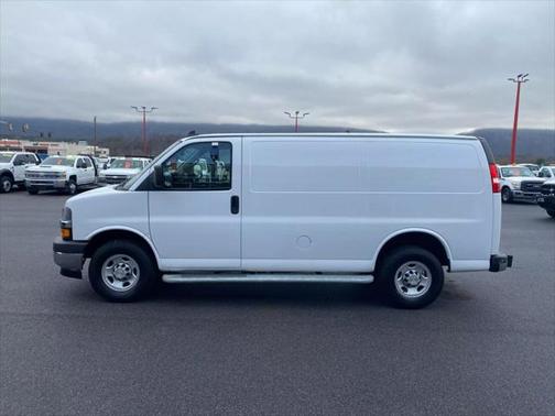 2022 Chevrolet Express 2500 RWD 2500 Regular Wheelbase WT