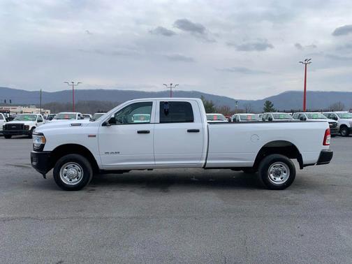 2020 RAM 2500 Tradesman Crew Cab 4x4 8' Box