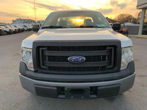 2014 Ford F-150 XL Pickup 2D 8 ft
