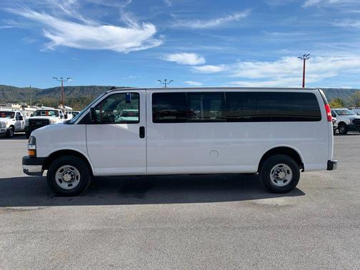 2016 Chevrolet Express 3500 LT