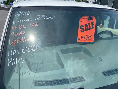 Summit White 2016 Chevrolet Express 2500 Work Van