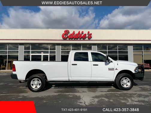 2017 RAM 3500 Tradesman Crew Cab 4x4 8' Box
