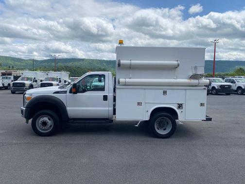 Oxford White 2014 Ford F-450 141  W.B. 2D