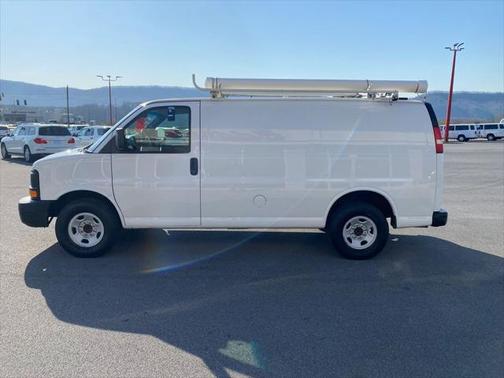 2009 Chevrolet Express 2500 Base