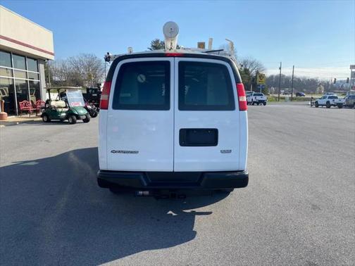 2009 Chevrolet Express 2500 Base