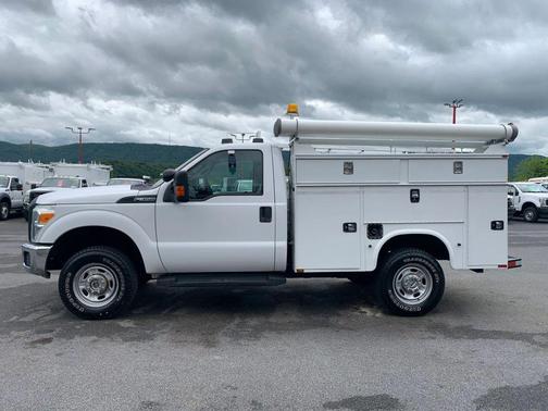 Oxford White 2016 Ford F-350 XL
