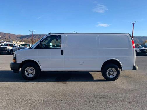 2021 Chevrolet Express 2500 RWD 2500 Regular Wheelbase WT