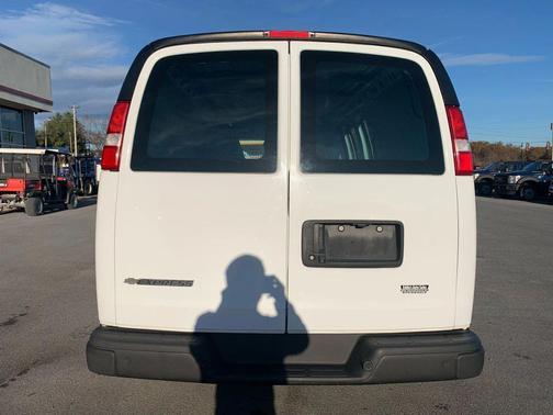 2021 Chevrolet Express 2500 RWD 2500 Regular Wheelbase WT