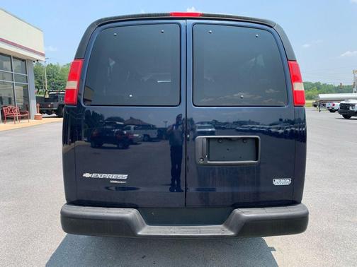 2012 Chevrolet Express 3500 LS