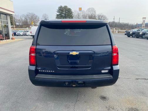 2017 Chevrolet Suburban LS