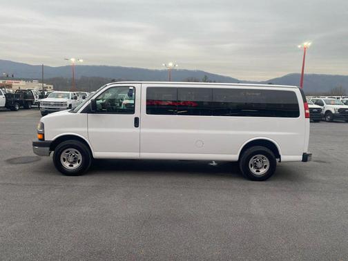 2016 Chevrolet Express 3500 LT