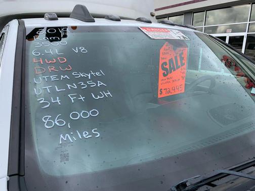 2019 RAM 3500 Tradesman Crew Cab 4x4 8' Box