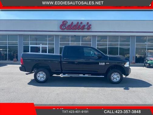 2017 RAM 2500 Tradesman Crew Cab 4x4 6'4' Box