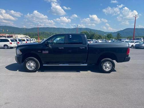 2017 RAM 2500 Tradesman Crew Cab 4x4 6'4' Box