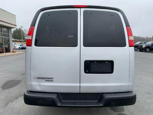 2016 Chevrolet Express 2500 LS