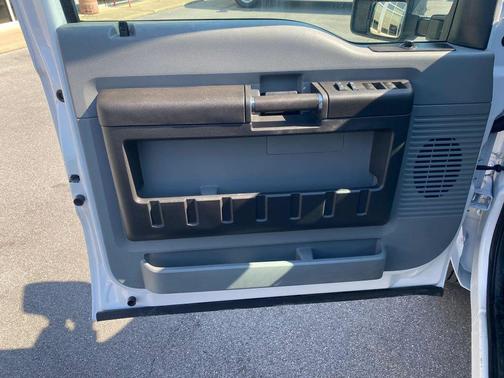Oxford White 2016 Ford F-350 XL