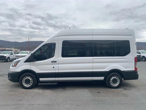 2021 Ford Transit-350 XL