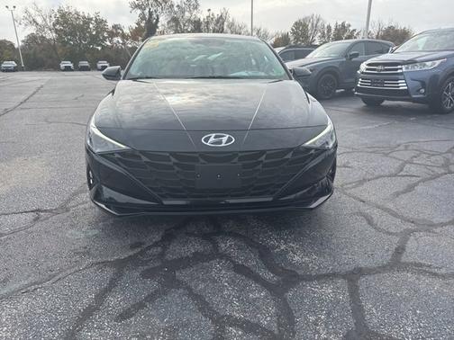 2021 Hyundai ELANTRA SEL