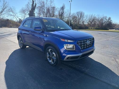 2024 Hyundai VENUE SEL