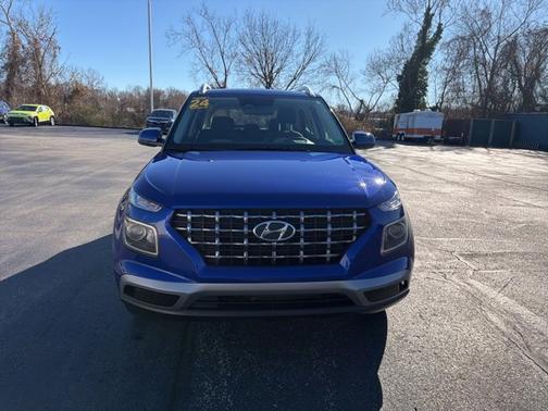 2024 Hyundai VENUE SEL